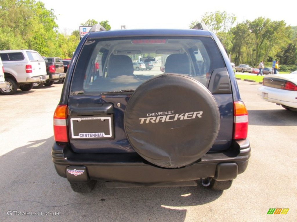 2000 Tracker 4WD Hard Top - Dark Blue Metallic / Medium Gray photo #3