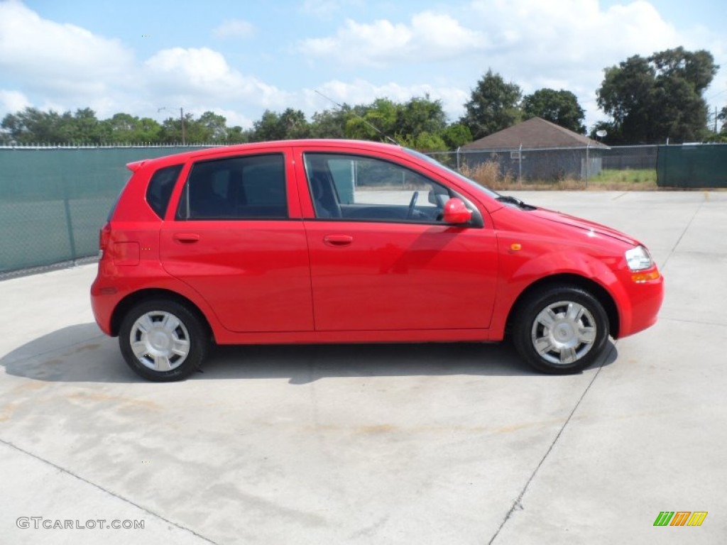 Victory Red 2004 Chevrolet Aveo Hatchback Exterior Photo #53318802