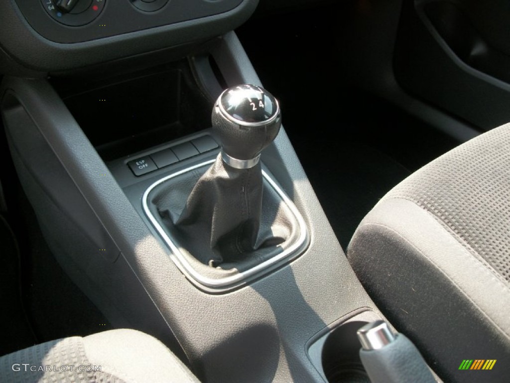 2009 Volkswagen Jetta S Sedan 5 Speed Manual Transmission Photo #53320495