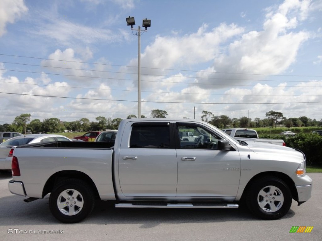 2010 Ram 1500 SLT Crew Cab - Bright Silver Metallic / Dark Slate/Medium Graystone photo #11