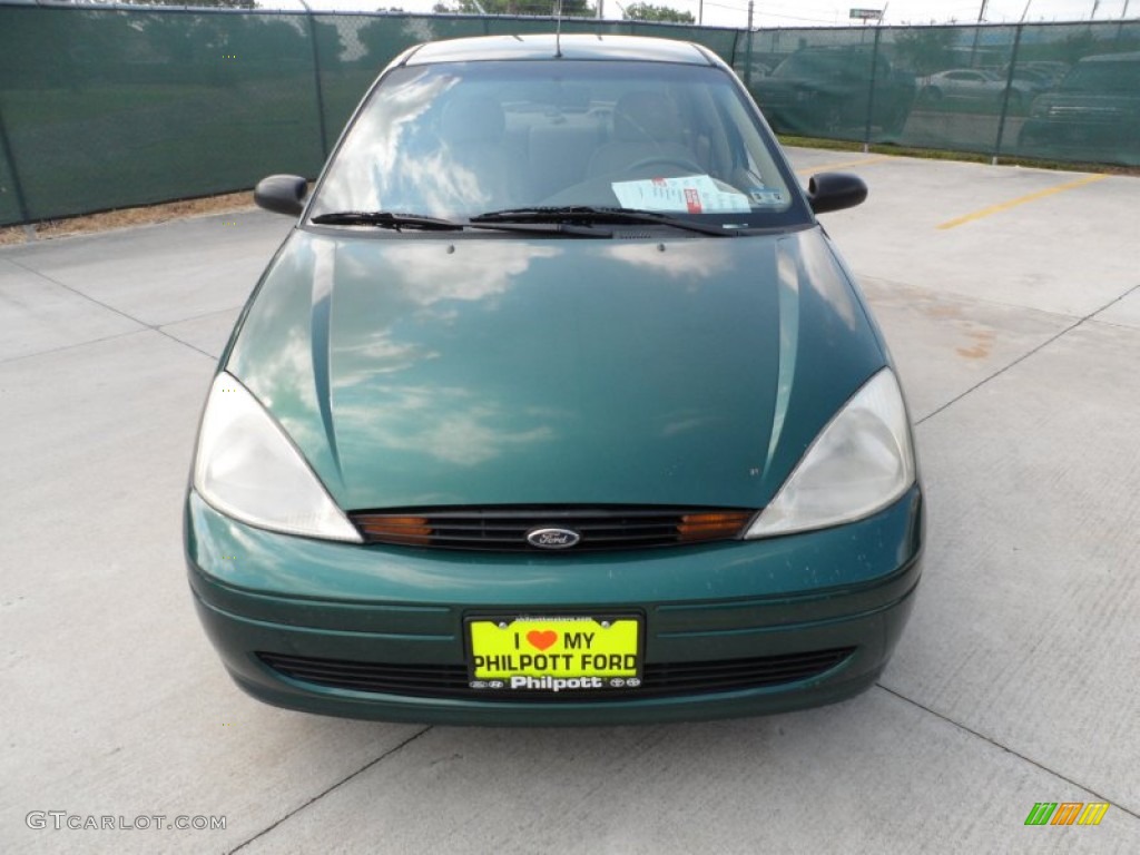 2000 Focus ZTS Sedan - Rainforest Green Metallic / Medium Parchment photo #8