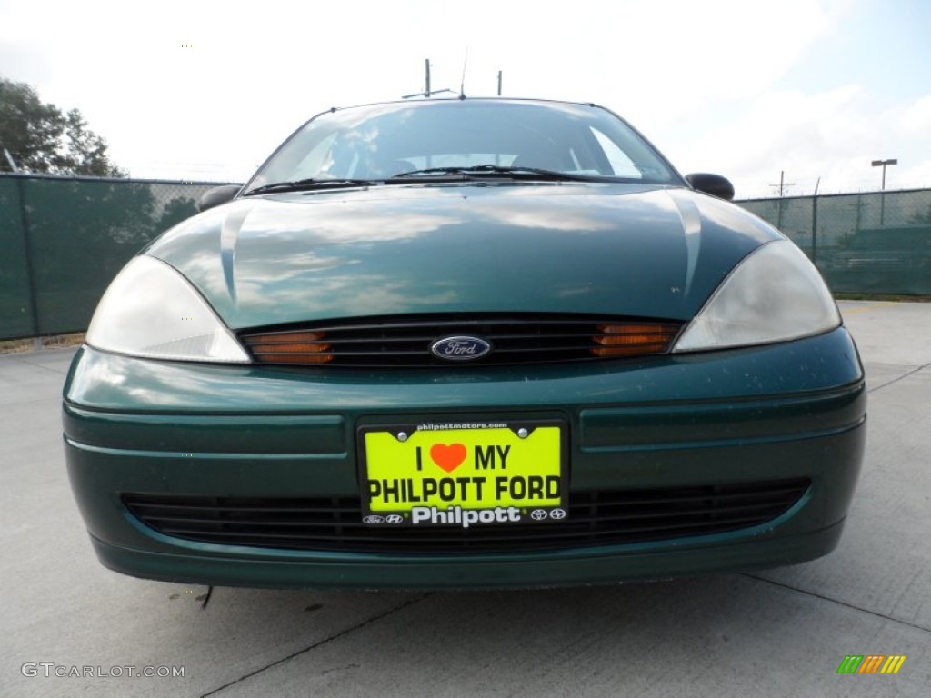 2000 Focus ZTS Sedan - Rainforest Green Metallic / Medium Parchment photo #9