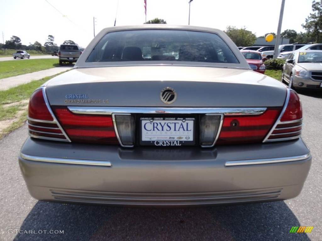 2004 Grand Marquis LS - Gold Ash Metallic / Medium Parchment photo #9