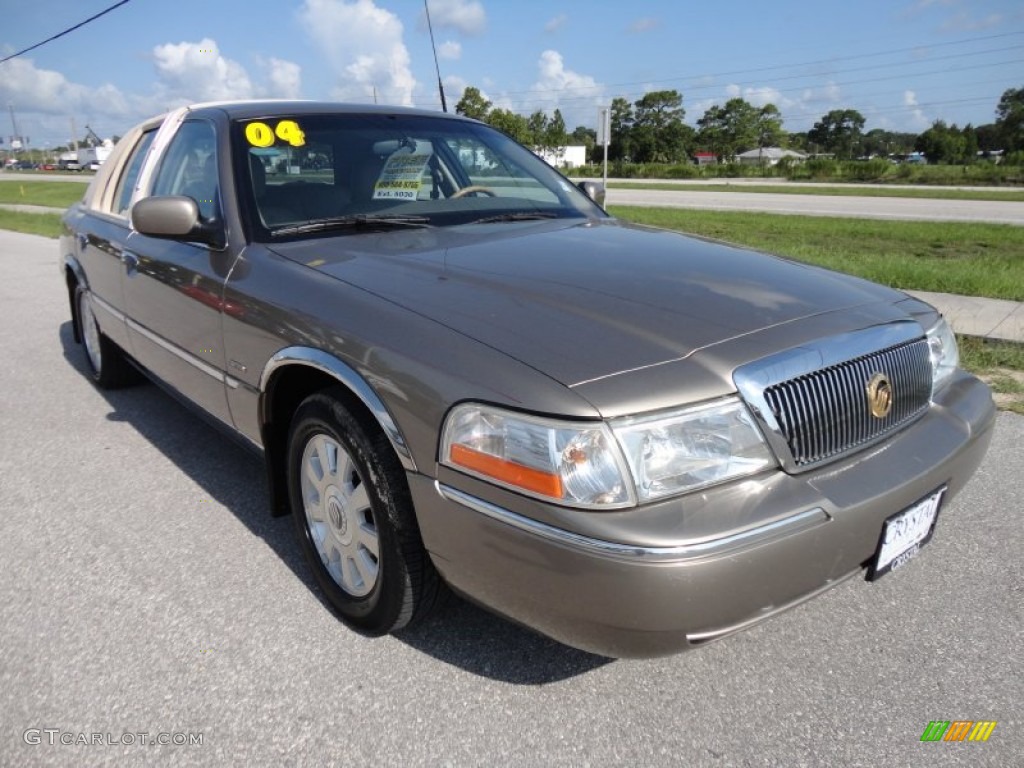 2004 Grand Marquis LS - Gold Ash Metallic / Medium Parchment photo #12
