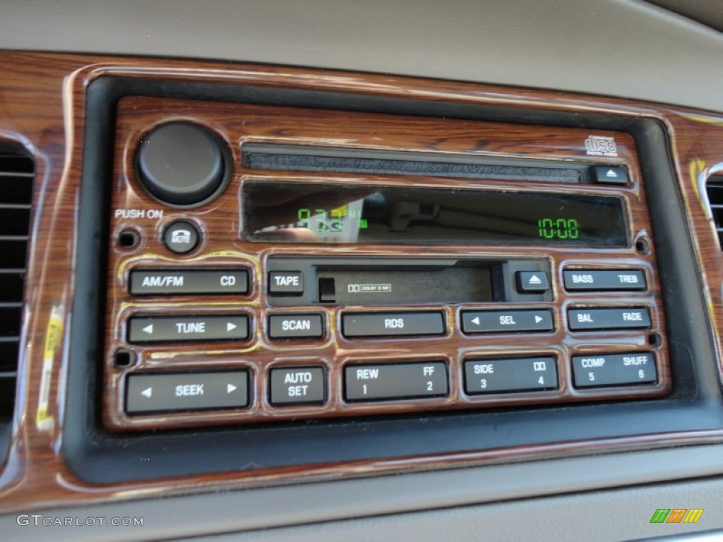 2004 Grand Marquis LS - Gold Ash Metallic / Medium Parchment photo #27