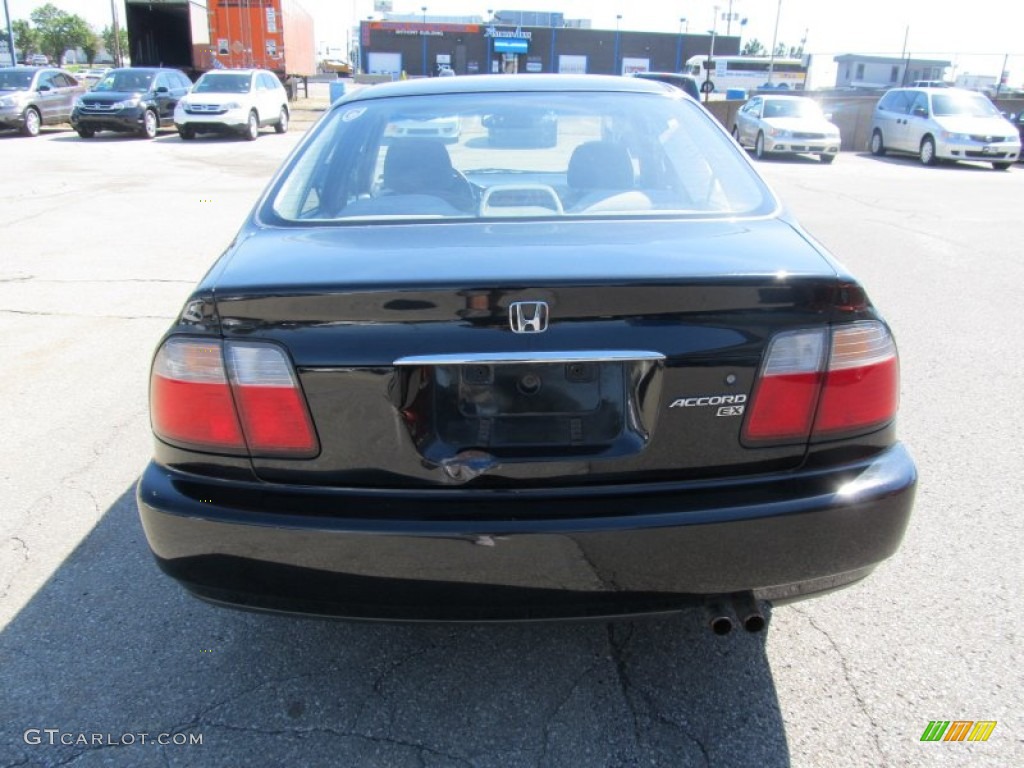 1997 Accord EX Sedan - Flamenco Black Pearl / Black photo #4
