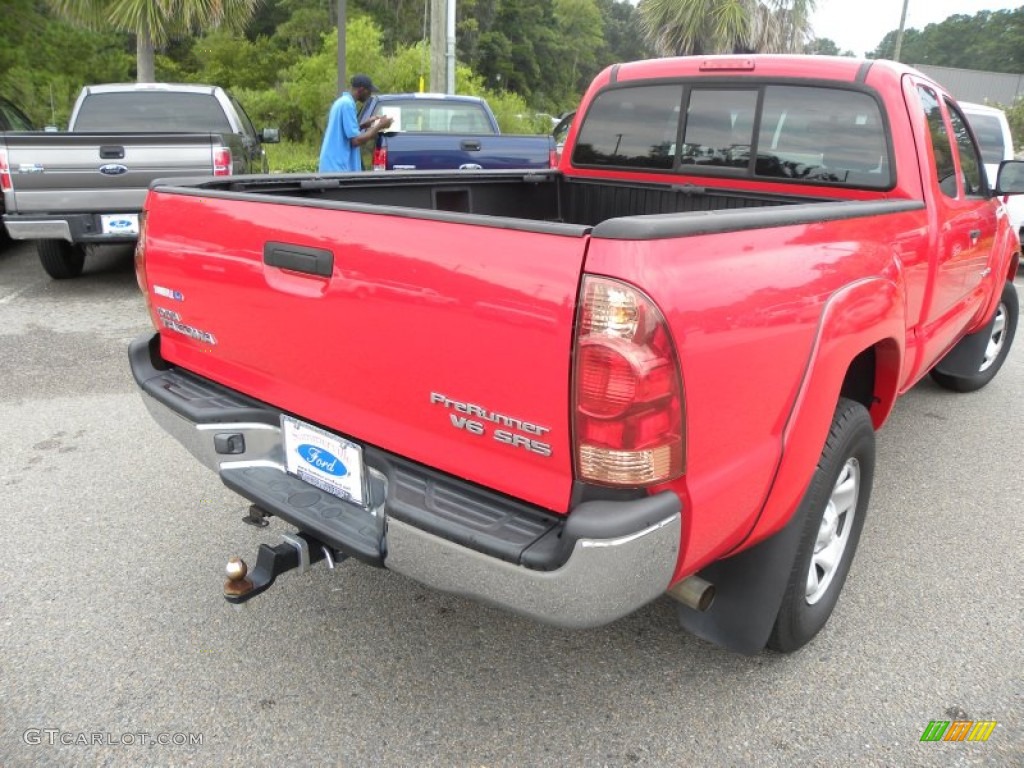 2005 Tacoma PreRunner Access Cab - Radiant Red / Graphite Gray photo #9