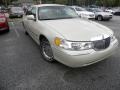 2002 White Pearlescent Metallic Lincoln Town Car Cartier  photo #1
