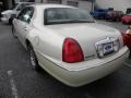 2002 White Pearlescent Metallic Lincoln Town Car Cartier  photo #16