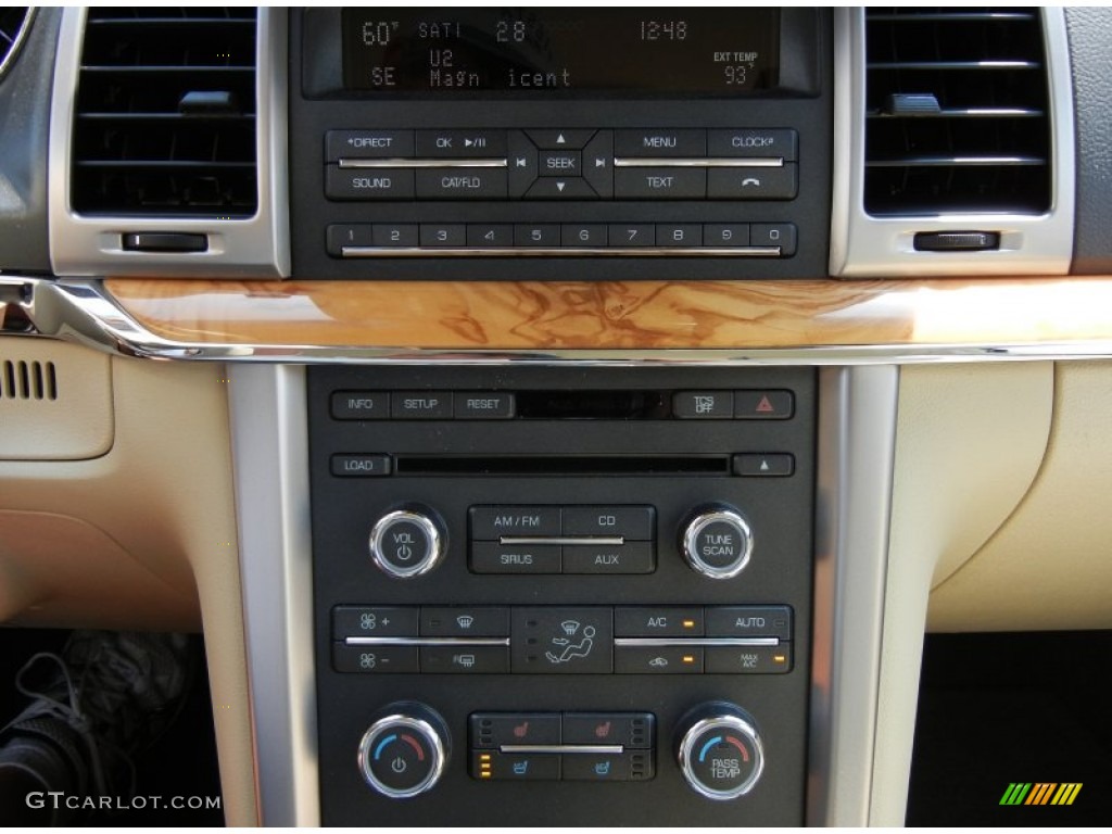 2012 Lincoln MKZ FWD Controls Photo #53330388