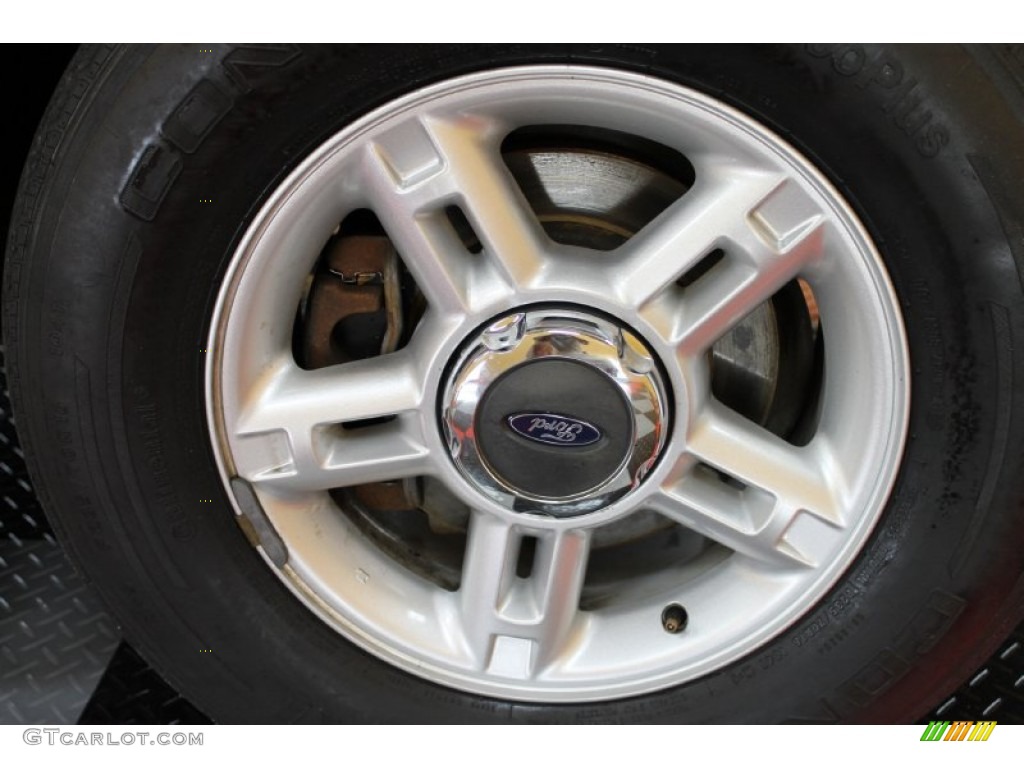 2002 Ford Explorer XLT 4x4 Wheel Photo #53331585