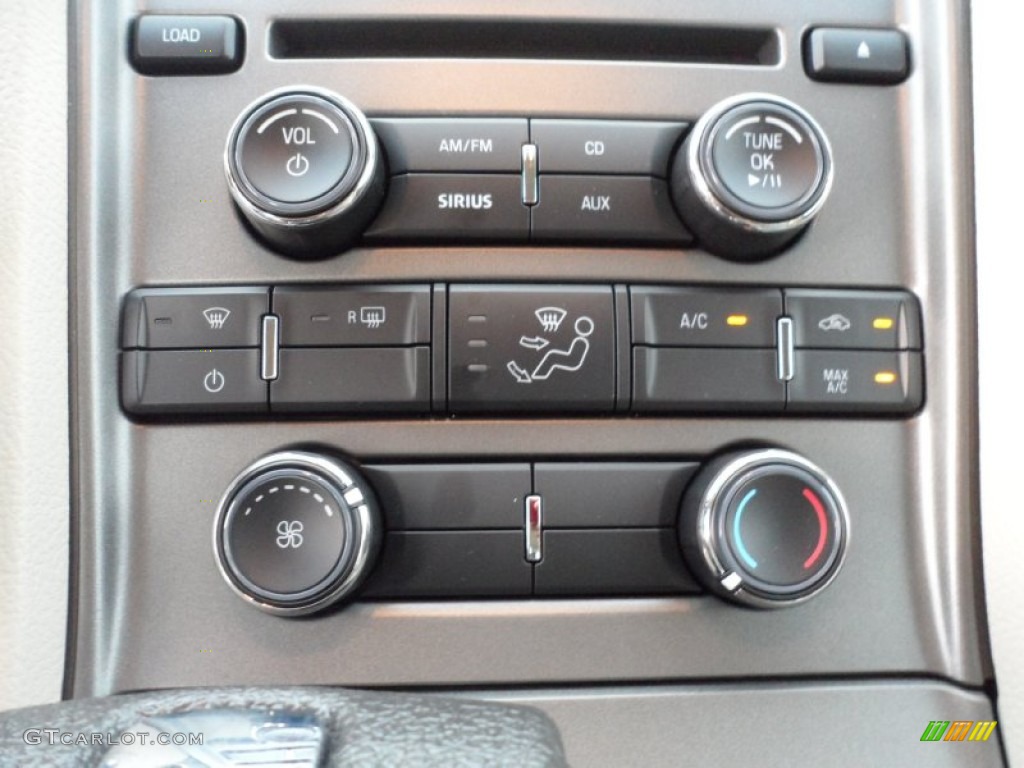 2012 Ford Taurus SE Controls Photo #53336836