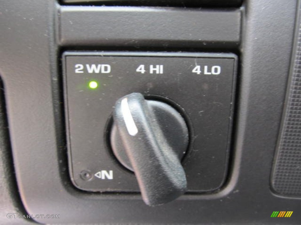 2002 Dodge Dakota Sport Regular Cab 4x4 Controls Photos