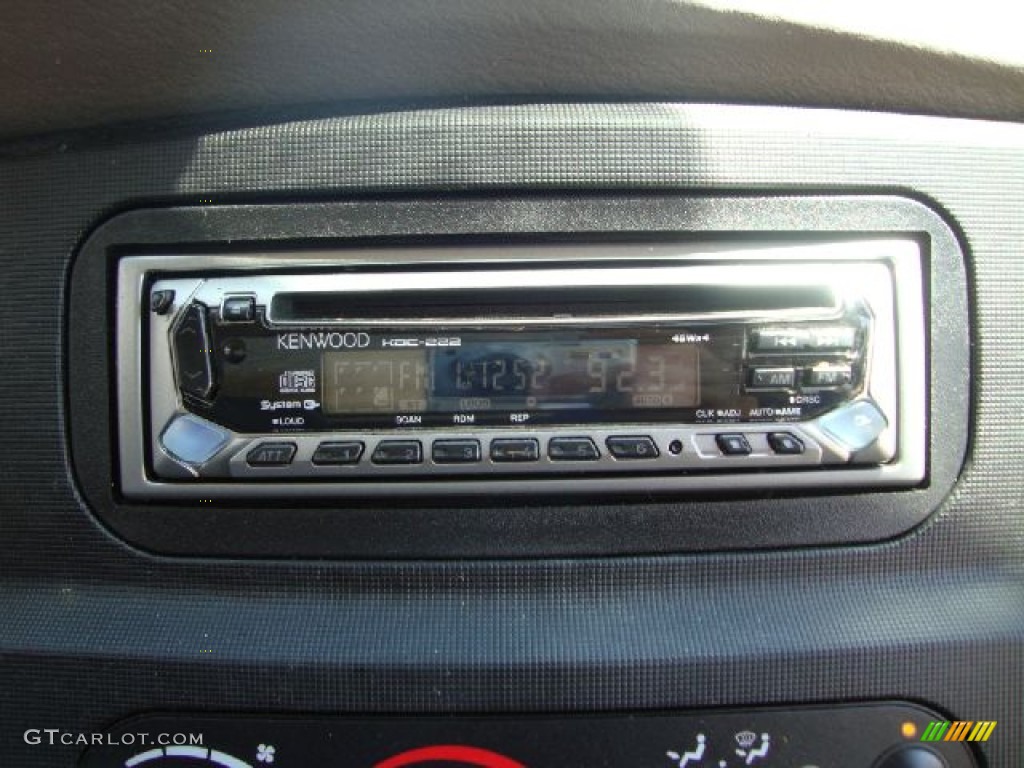 2003 Dodge Ram 1500 ST Regular Cab Audio System Photo #53338846