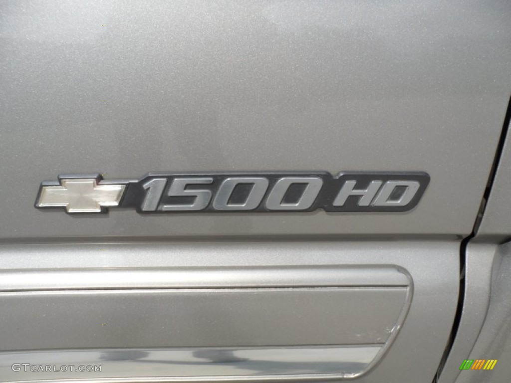 2003 Chevrolet Silverado 1500 LS Crew Cab Marks and Logos Photos