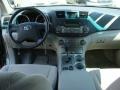 Cypress Green Pearl - Highlander 4WD Photo No. 9