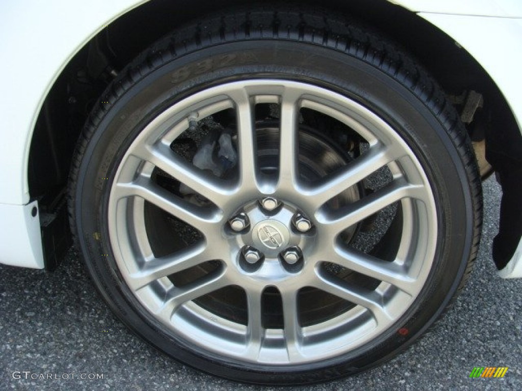 2010 tC  - Super White / Dark Charcoal photo #14