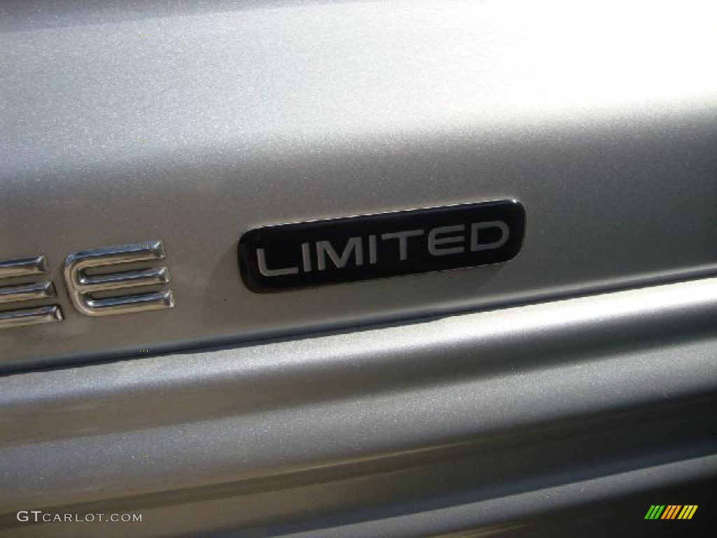 2003 Jeep Grand Cherokee Limited 4x4 Marks and Logos Photo #53342488