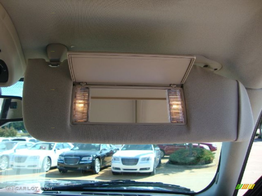 2005 Escalade ESV Platinum AWD - Rip Tide Blue / Shale photo #22