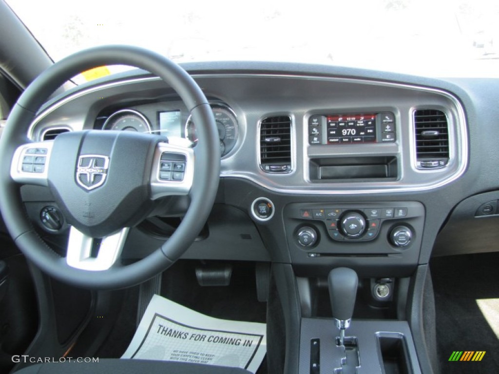 2011 Charger SE - Bright White / Black photo #9