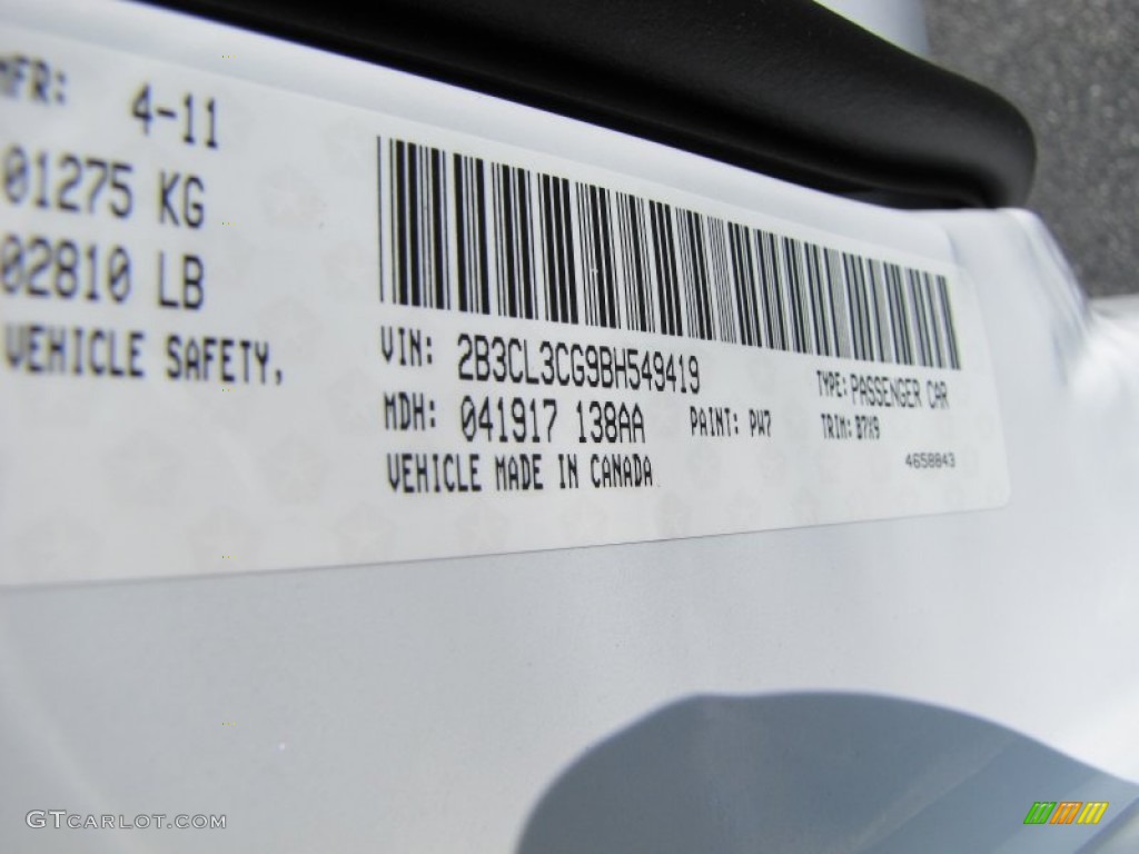 2011 Charger SE - Bright White / Black photo #11