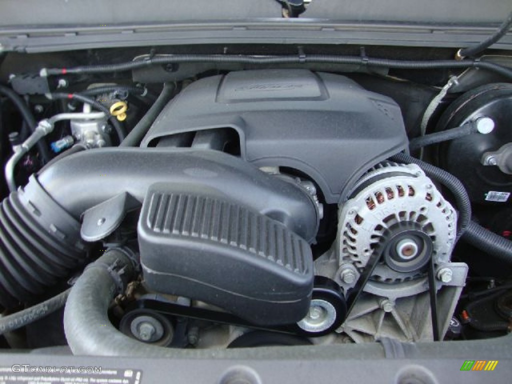 2007 GMC Sierra 1500 Denali Crew Cab 4WD Engine Photos