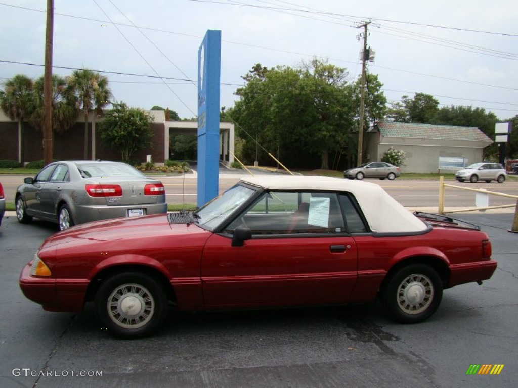 1993 Mustang LX Convertible - Electric Red Metallic / Red photo #5