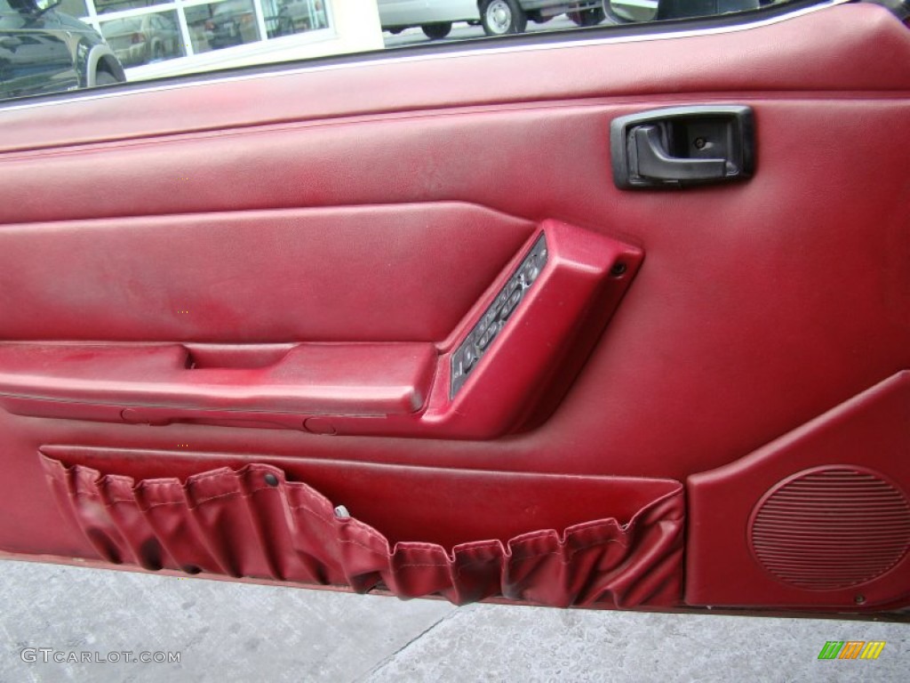 1993 Mustang LX Convertible - Electric Red Metallic / Red photo #15