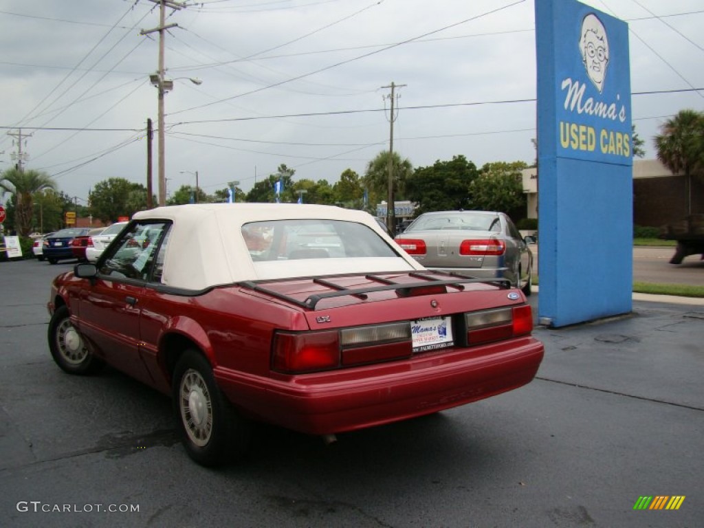 1993 Mustang LX Convertible - Electric Red Metallic / Red photo #25