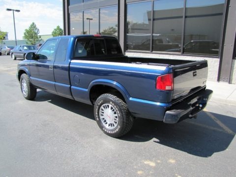2000 GMC Sonoma SLE Extended Cab 4x4 Data, Info and Specs