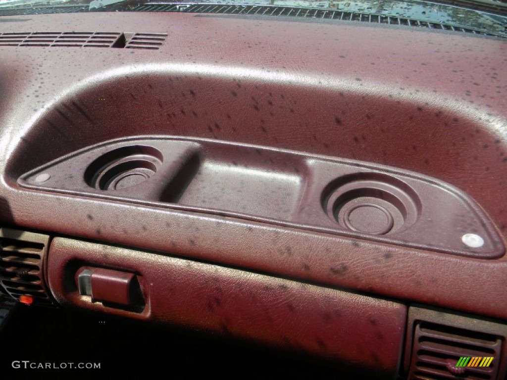 1995 C/K K1500 Regular Cab 4x4 - Black / Burgundy photo #19