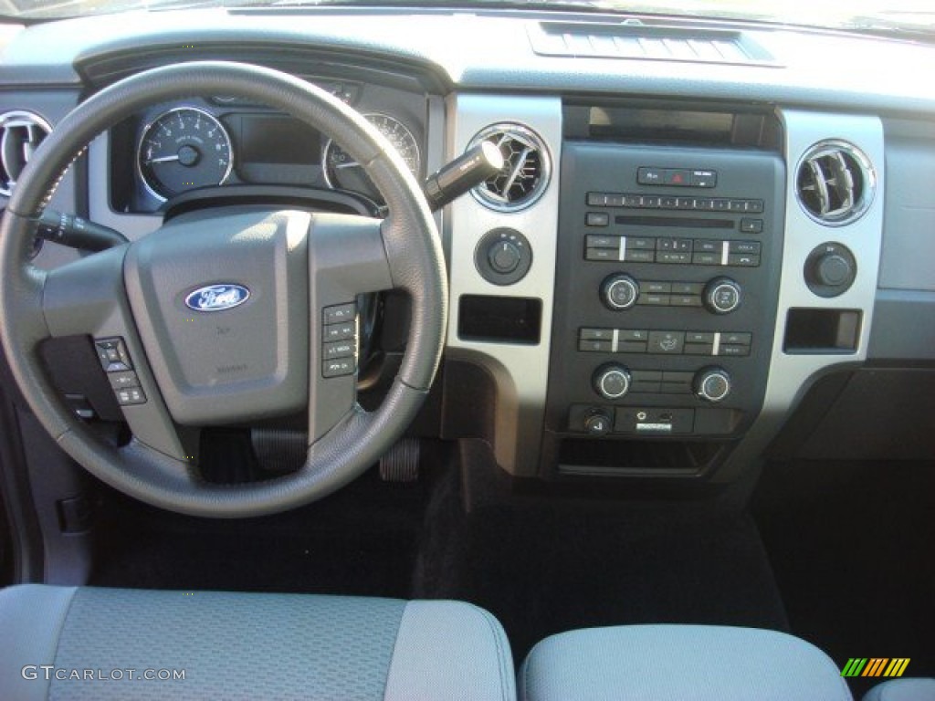 2011 F150 XLT SuperCrew 4x4 - Tuxedo Black Metallic / Steel Gray photo #9