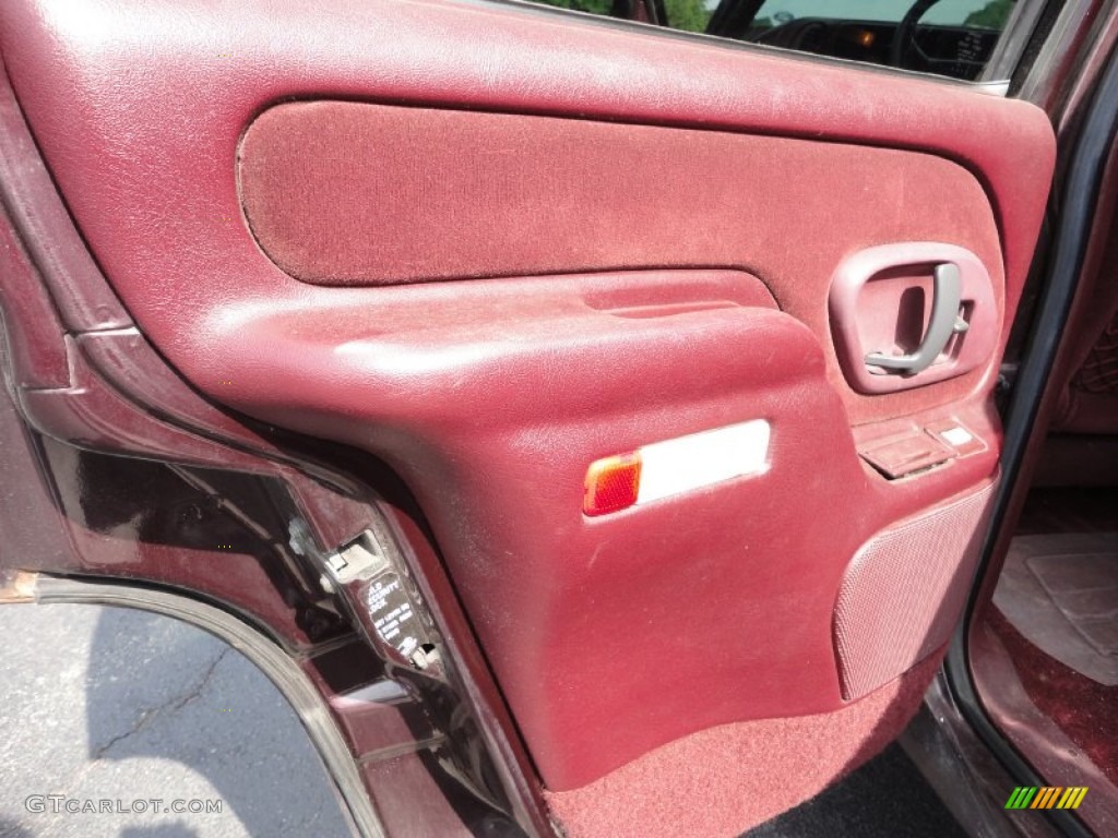 1996 Chevrolet Tahoe LS 4x4 Red Door Panel Photo #53349772