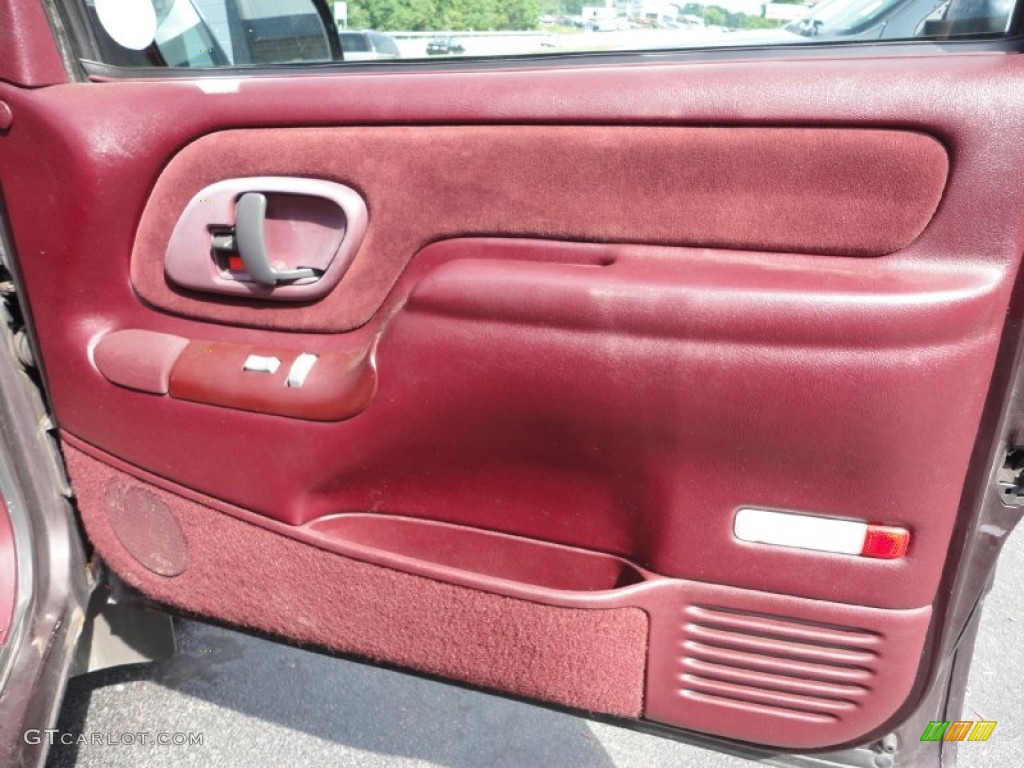 1996 Chevrolet Tahoe LS 4x4 Red Door Panel Photo #53349844