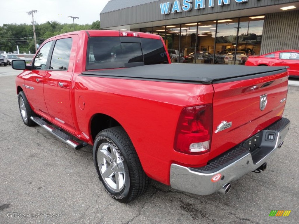 2011 Ram 1500 Big Horn Crew Cab 4x4 - Flame Red / Dark Slate Gray/Medium Graystone photo #2