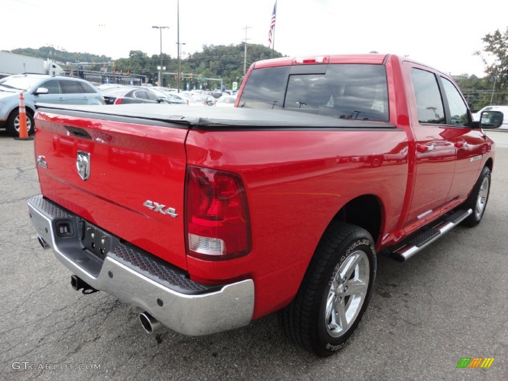 2011 Ram 1500 Big Horn Crew Cab 4x4 - Flame Red / Dark Slate Gray/Medium Graystone photo #4