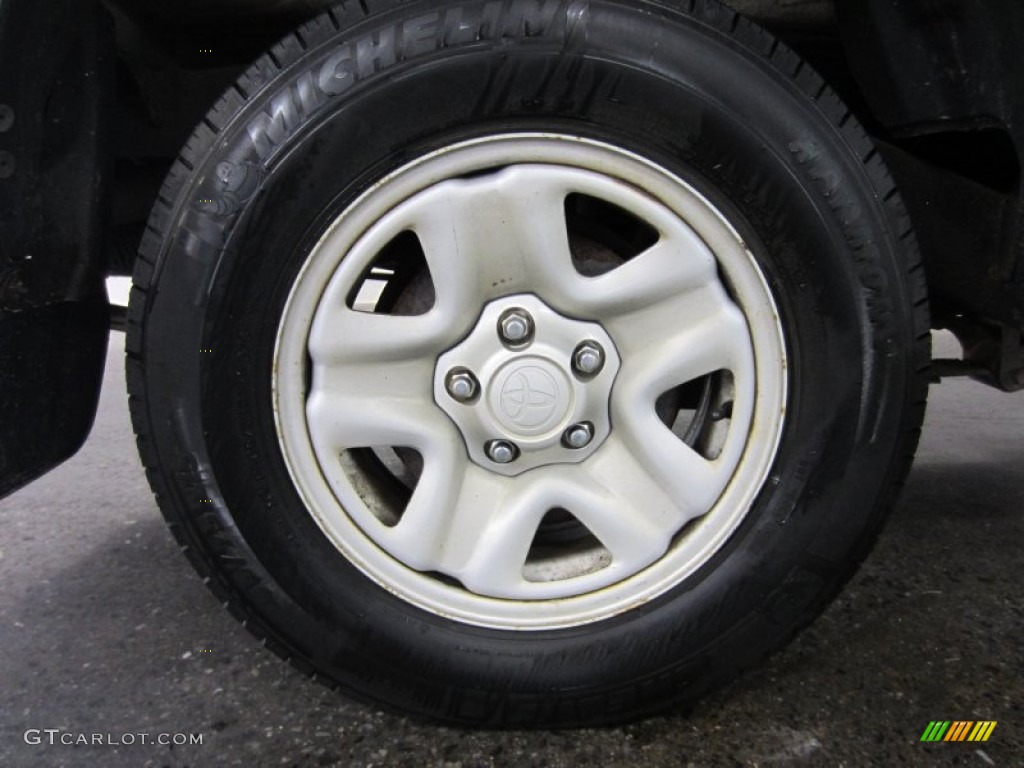 2004 Tacoma Xtracab - Lunar Mist Metallic / Charcoal photo #15