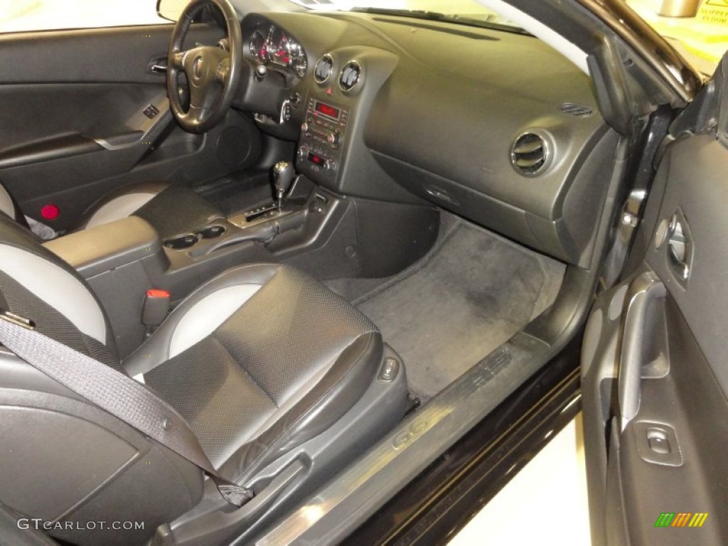 2008 Pontiac G6 GXP Coupe Ebony Black Dashboard Photo #53354443