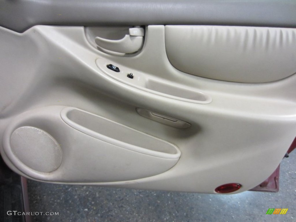 2000 Oldsmobile Alero GLS Sedan Neutral Door Panel Photo #53354611