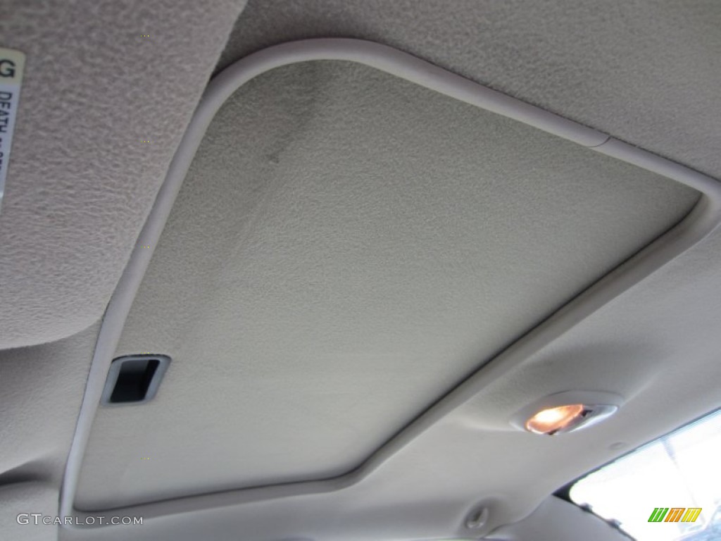 2000 Oldsmobile Alero GLS Sedan Sunroof Photos