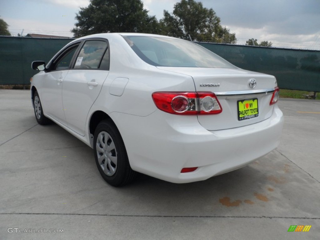 2011 Corolla LE - Super White / Ash photo #5