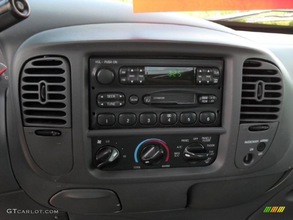 2001 Ford F150 XL Regular Cab 4x4 Audio System Photos