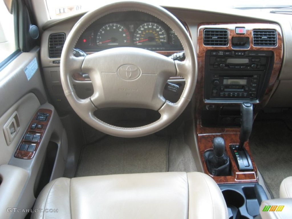 1999 4Runner Limited 4x4 - Desert Dune Metallic / Oak photo #25