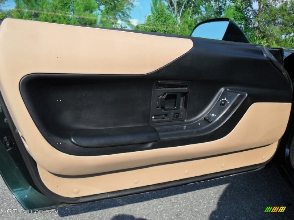 1994 Chevrolet Corvette Coupe Light Beige Door Panel Photo #53359687