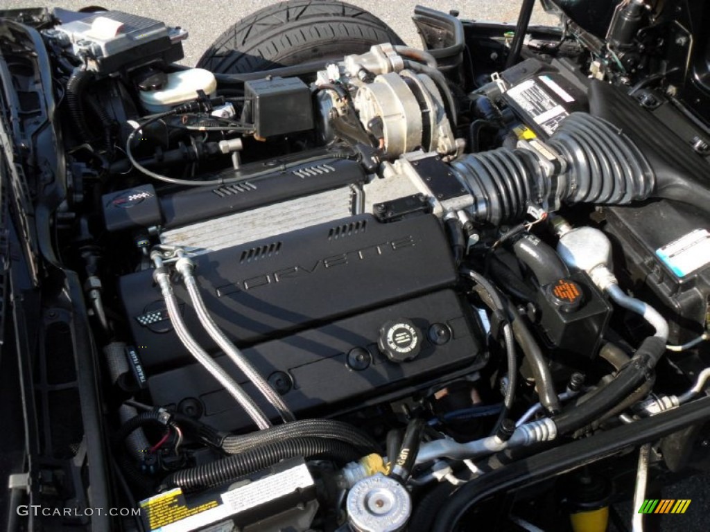 1994 Chevrolet Corvette Coupe 5.7 Liter OHV 16-Valve LT1 V8 Engine Photo #53359756