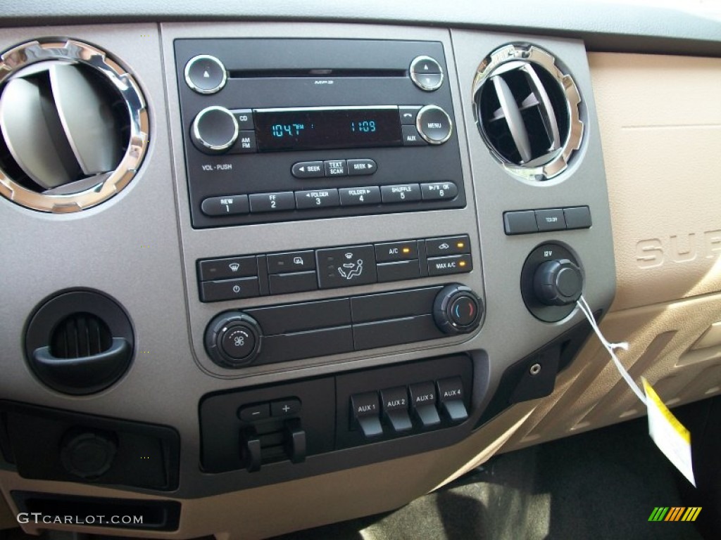 2012 Ford F350 Super Duty XLT Crew Cab 4x4 Dually Controls Photo #53360032