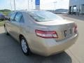 Sandy Beach Metallic - Camry LE Photo No. 17