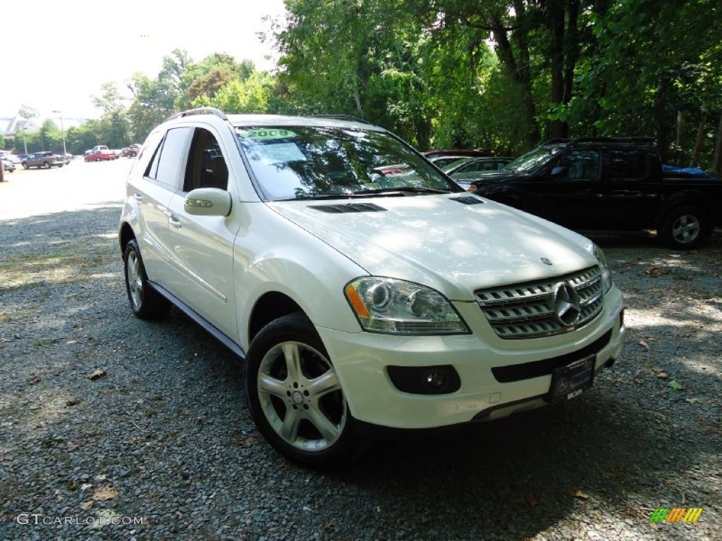 Arctic White Mercedes-Benz ML