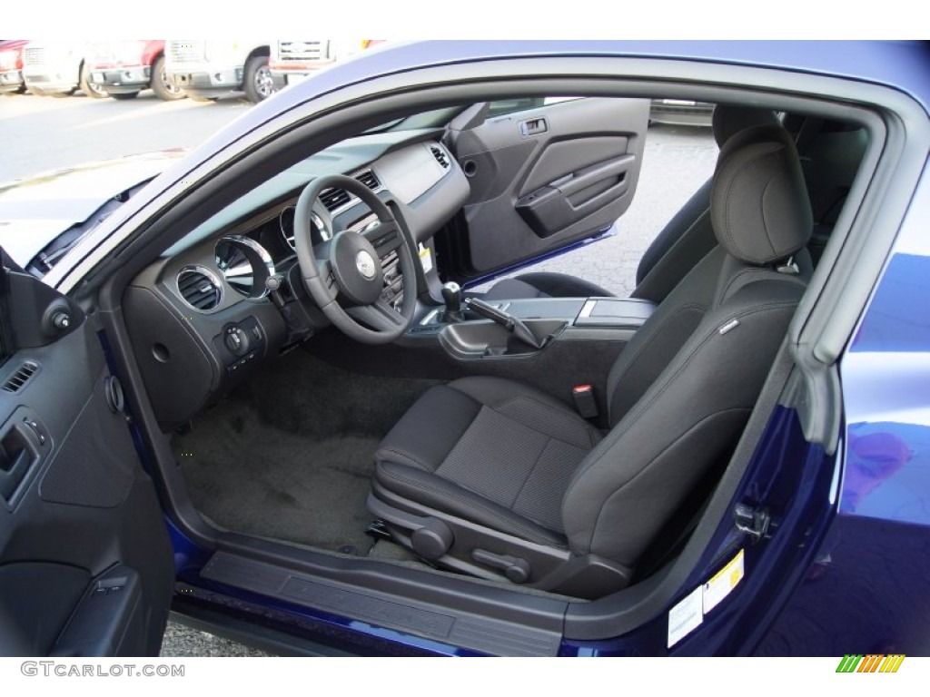 Charcoal Black Interior 2012 Ford Mustang V6 Coupe Photo #53366072