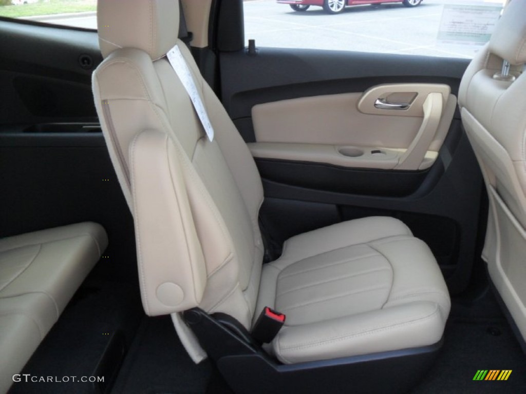 Cashmere/Ebony Interior 2012 Chevrolet Traverse LTZ Photo #53369309